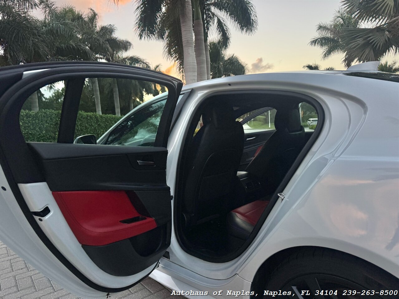 2017 Jaguar XE 35t R-Sport - Photo 26 - Naples, FL 34104