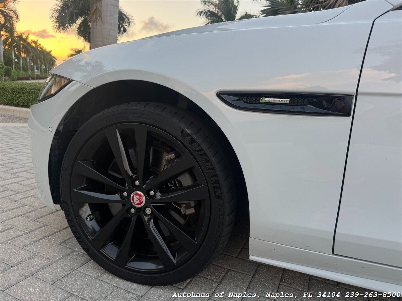 2017 Jaguar XE 35t R-Sport - Photo 18 - Naples, FL 34104
