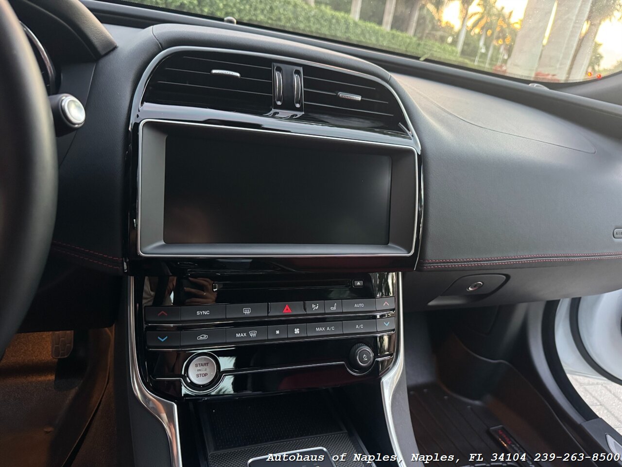 2017 Jaguar XE 35t R-Sport - Photo 39 - Naples, FL 34104