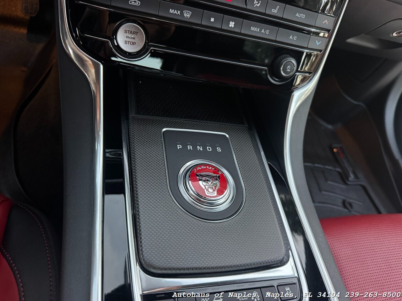 2017 Jaguar XE 35t R-Sport - Photo 38 - Naples, FL 34104