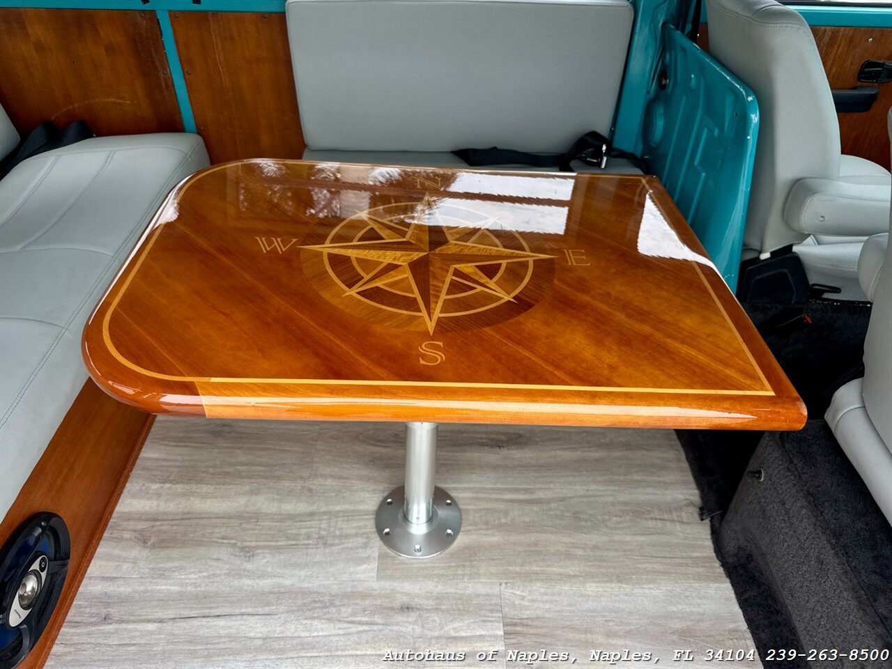 1978 Volkswagen Bus/Vanagon   - Photo 25 - Naples, FL 34104