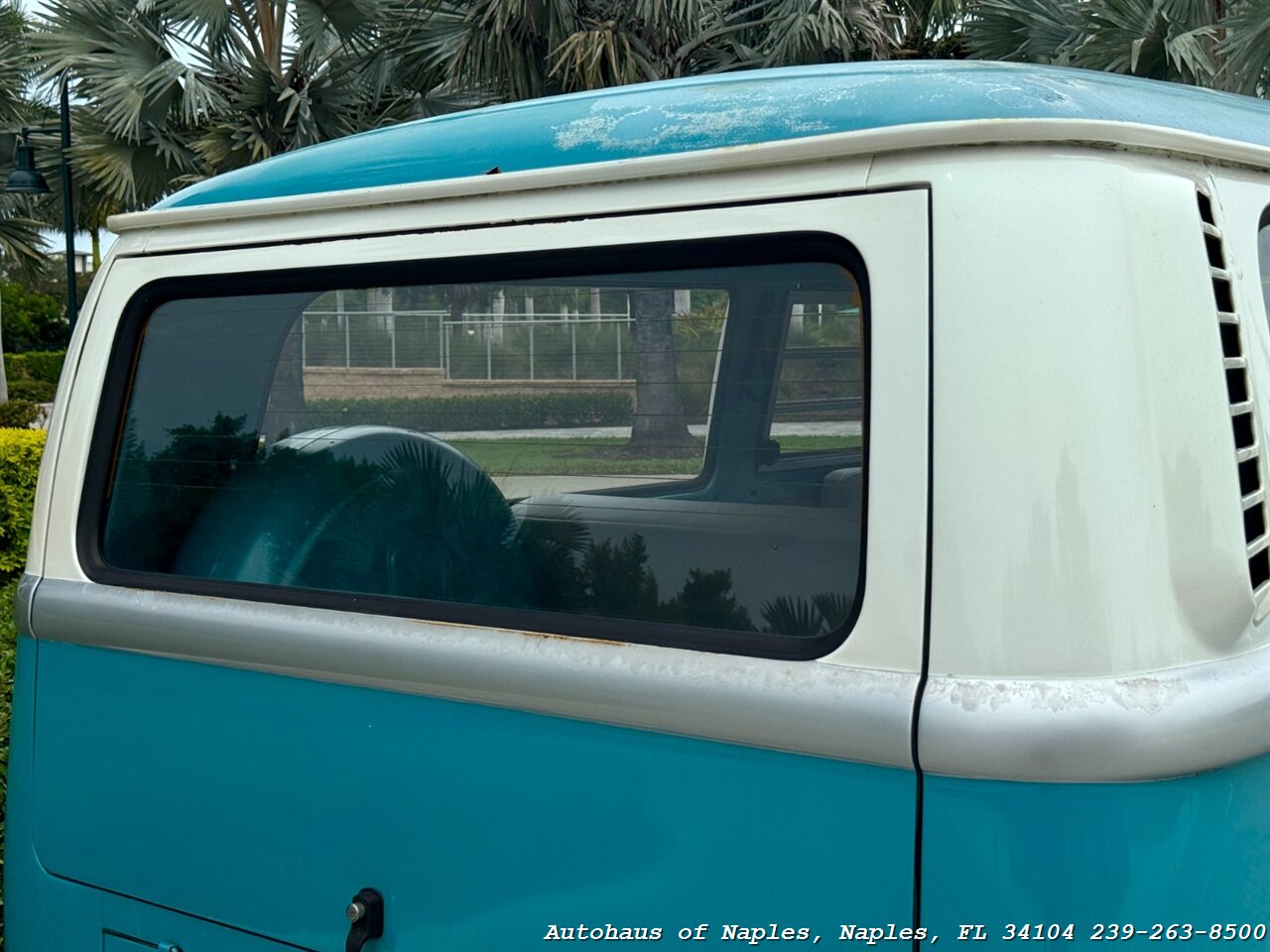 1978 Volkswagen Bus/Vanagon   - Photo 15 - Naples, FL 34104