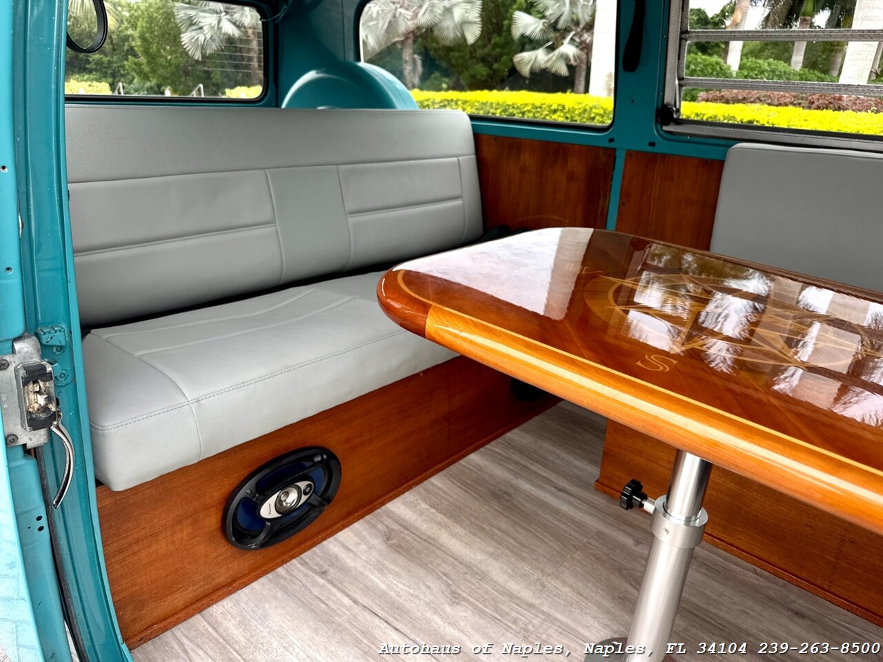 1978 Volkswagen Bus/Vanagon   - Photo 23 - Naples, FL 34104