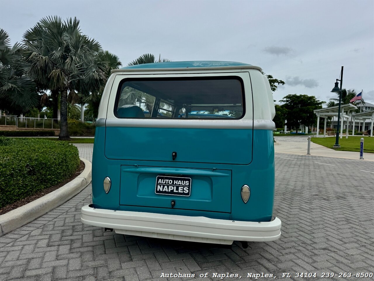 1978 Volkswagen Bus/Vanagon   - Photo 5 - Naples, FL 34104