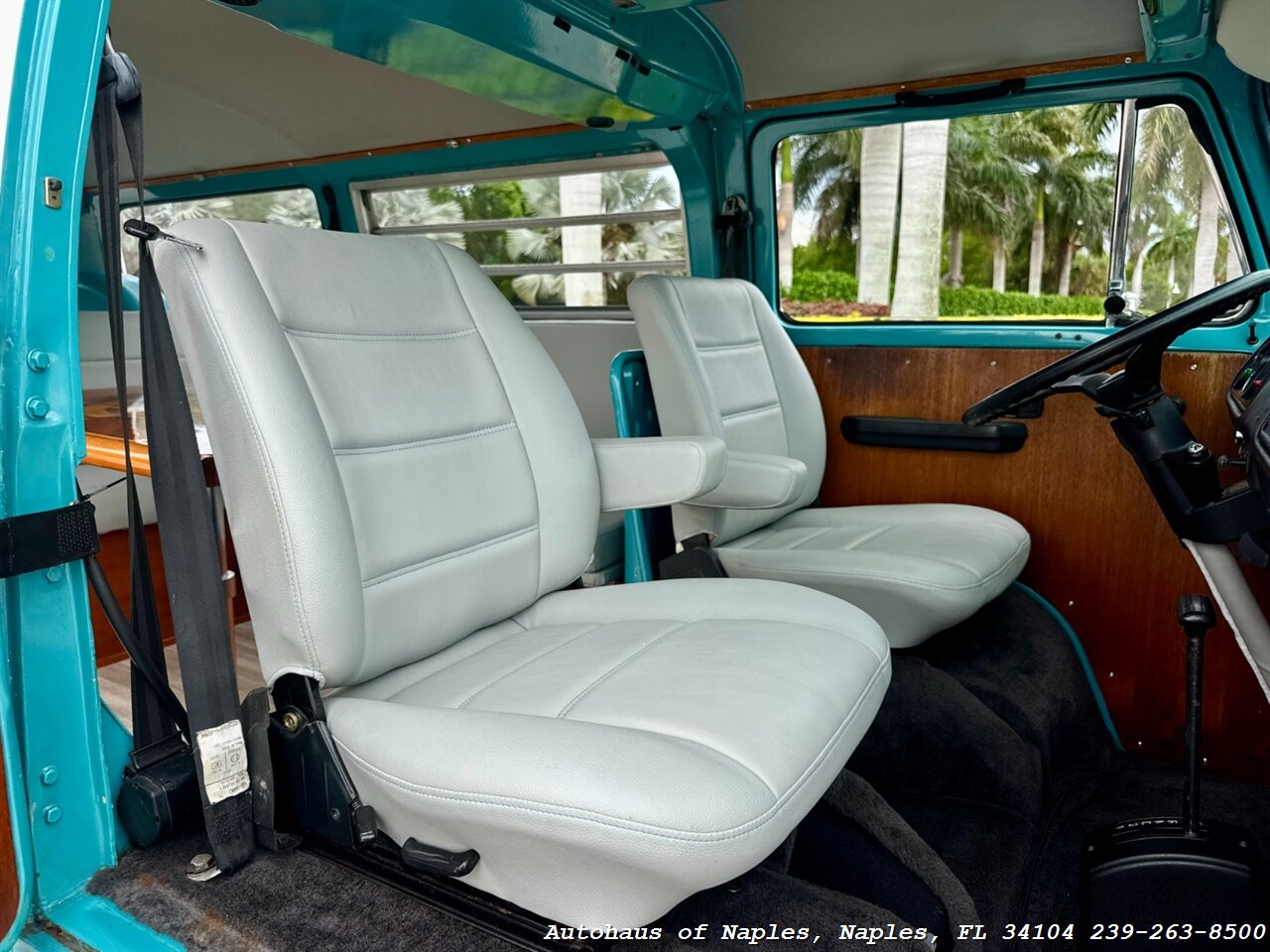 1978 Volkswagen Bus/Vanagon   - Photo 32 - Naples, FL 34104