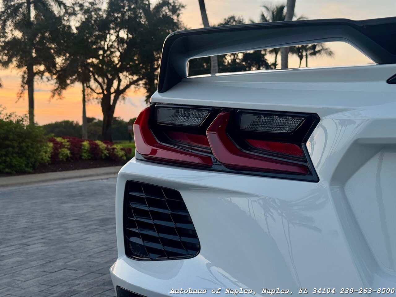 2023 Chevrolet Corvette Stingray   - Photo 11 - Naples, FL 34104