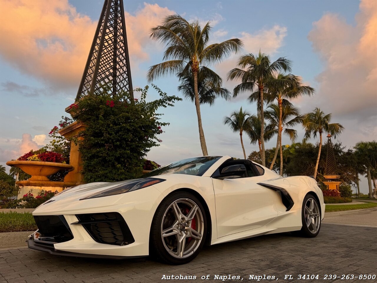 2023 Chevrolet Corvette Stingray   - Photo 5 - Naples, FL 34104