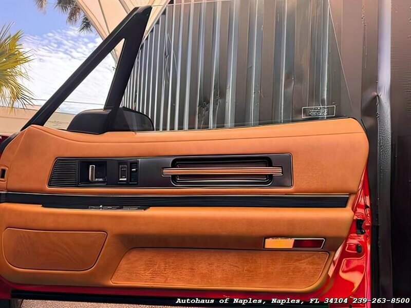 1990 Buick Reatta   - Photo 36 - Naples, FL 34104