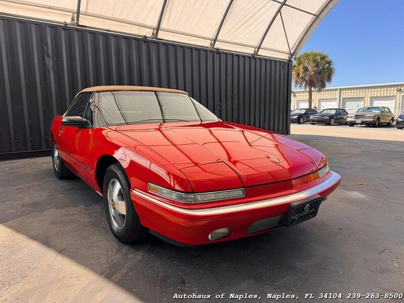1990 Buick Reatta   - Photo 8 - Naples, FL 34104