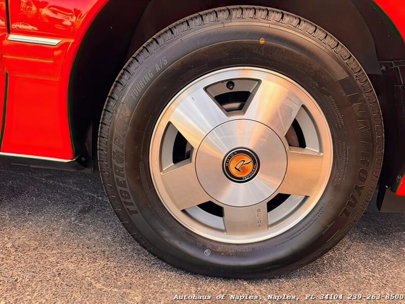 1990 Buick Reatta   - Photo 19 - Naples, FL 34104