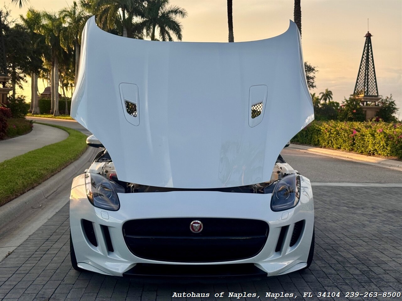 2017 Jaguar F-TYPE R - Photo 16 - Naples, FL 34104
