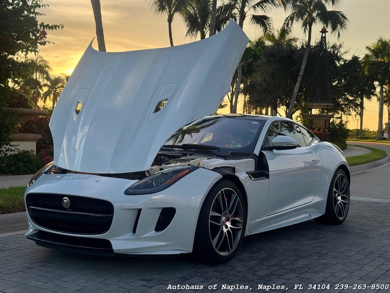 2017 Jaguar F-TYPE R - Photo 15 - Naples, FL 34104