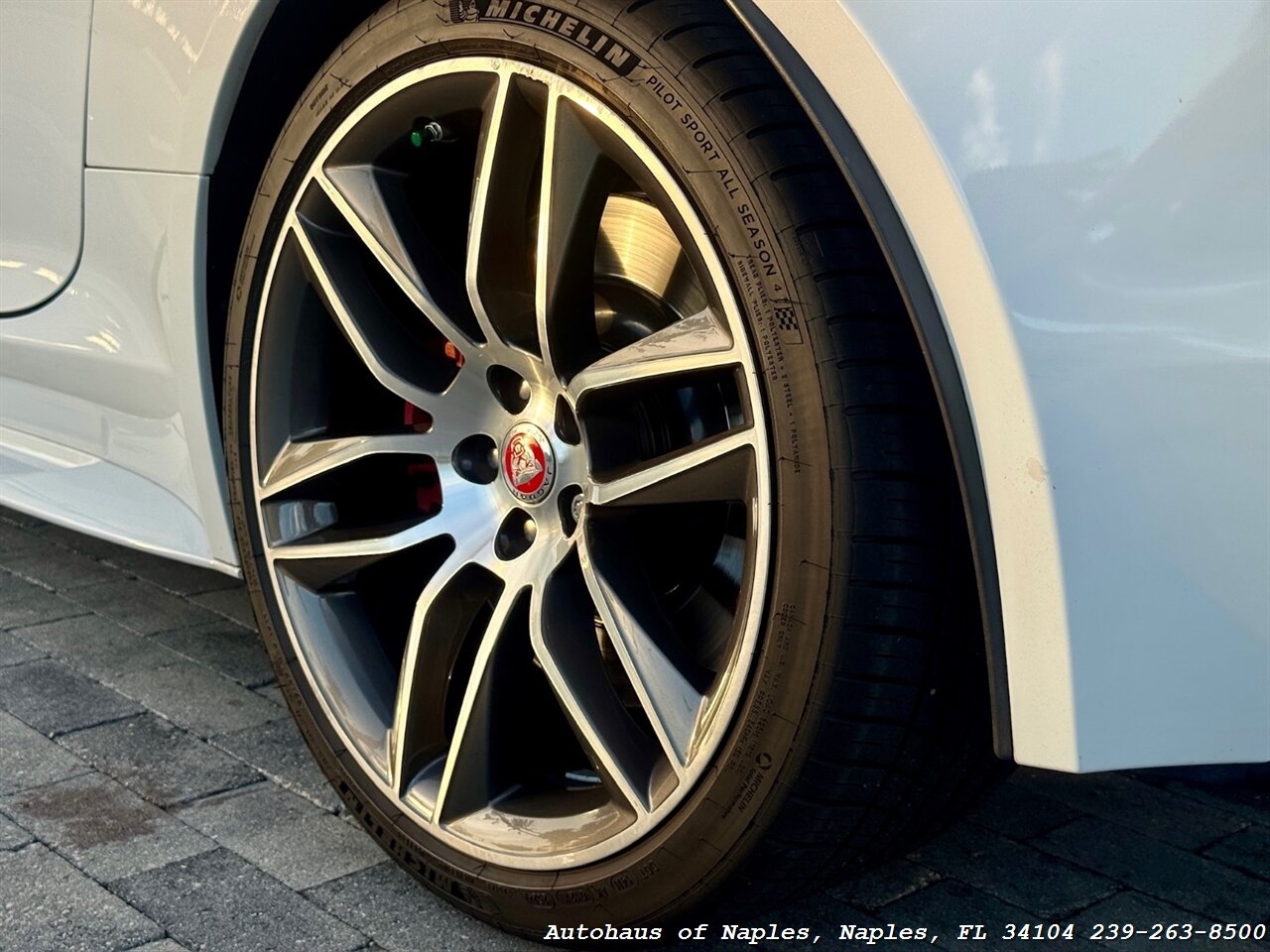 2017 Jaguar F-TYPE R - Photo 29 - Naples, FL 34104