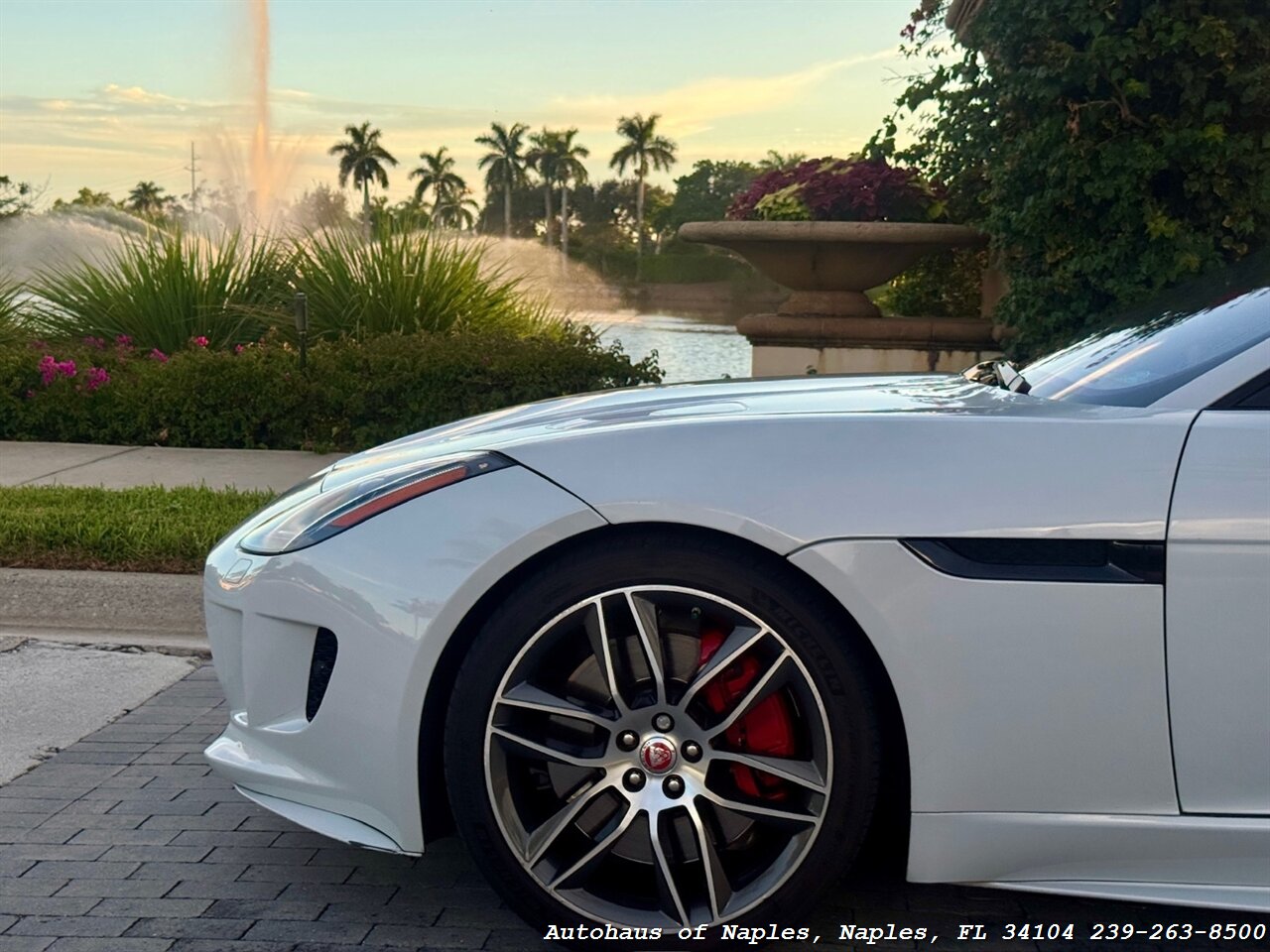 2017 Jaguar F-TYPE R - Photo 7 - Naples, FL 34104