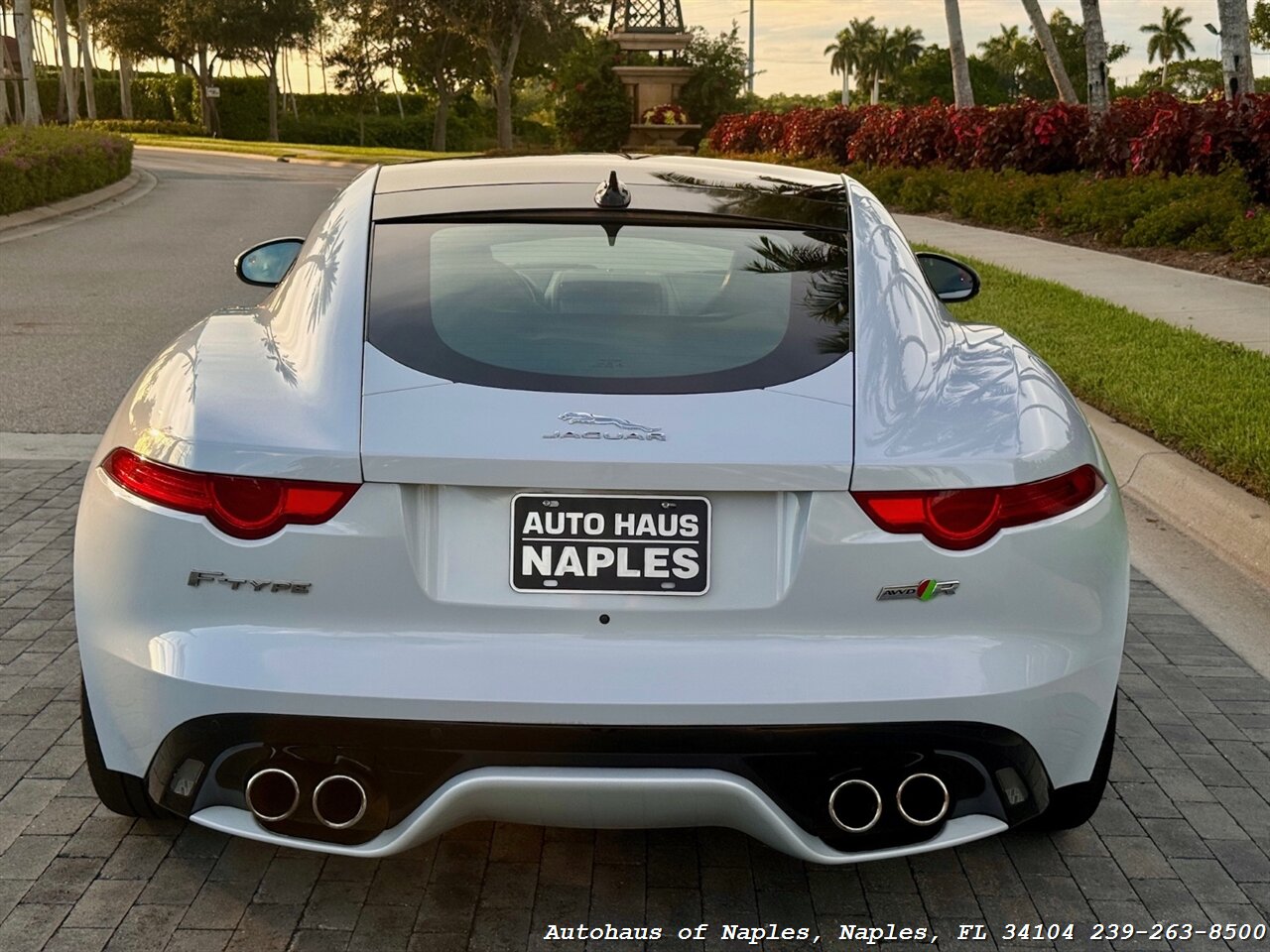 2017 Jaguar F-TYPE R - Photo 24 - Naples, FL 34104
