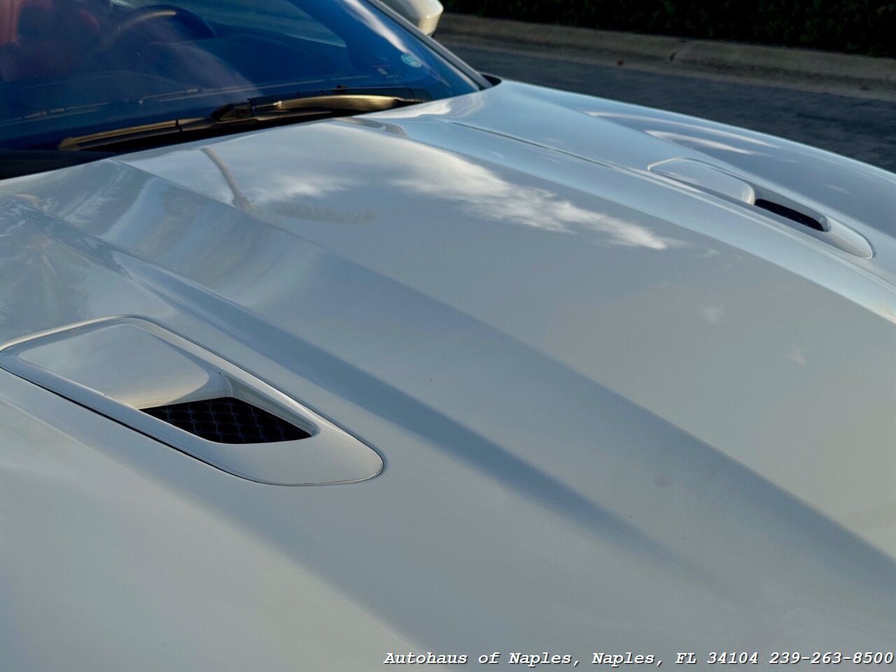 2017 Jaguar F-TYPE R - Photo 10 - Naples, FL 34104