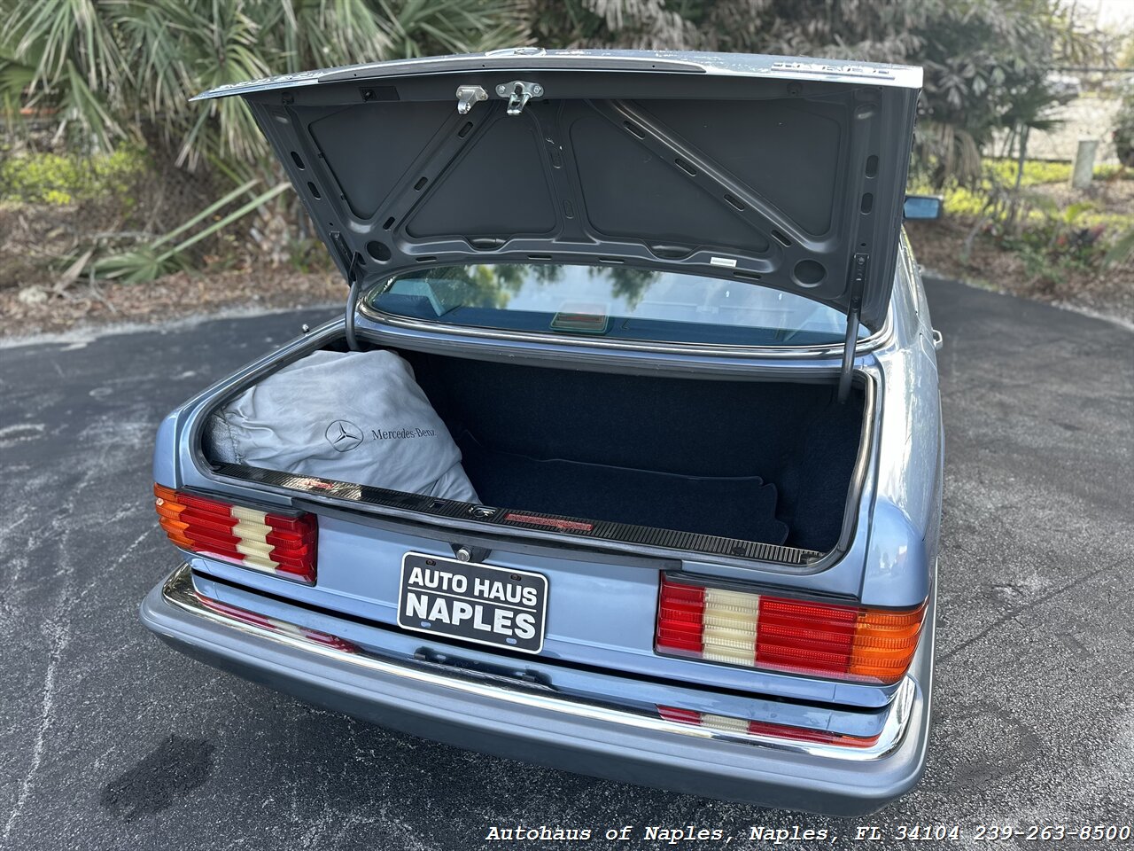 1987 Mercedes-Benz 300 SDL   - Photo 28 - Naples, FL 34104