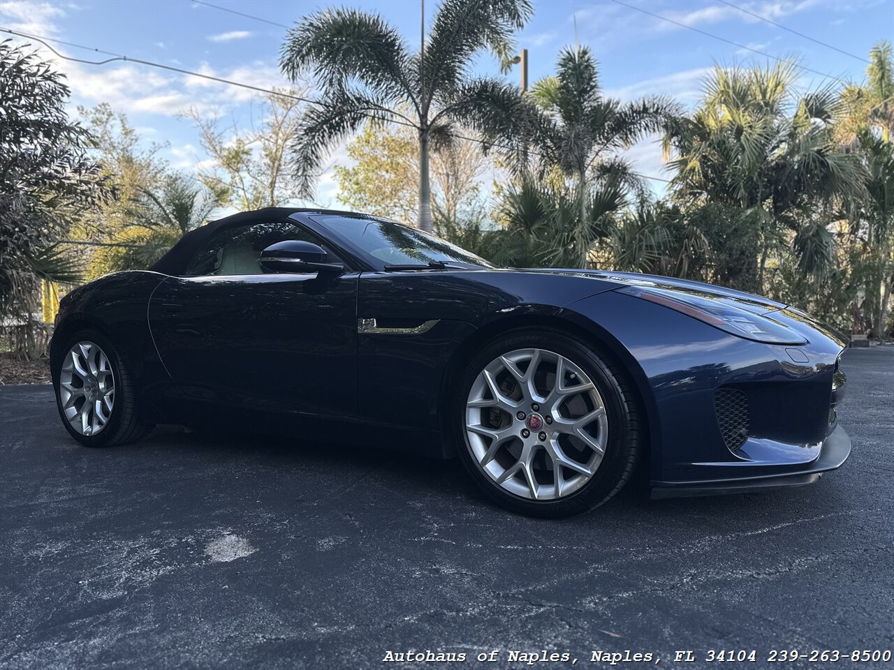 2018 Jaguar F-TYPE 340HP   - Photo 2 - Naples, FL 34104