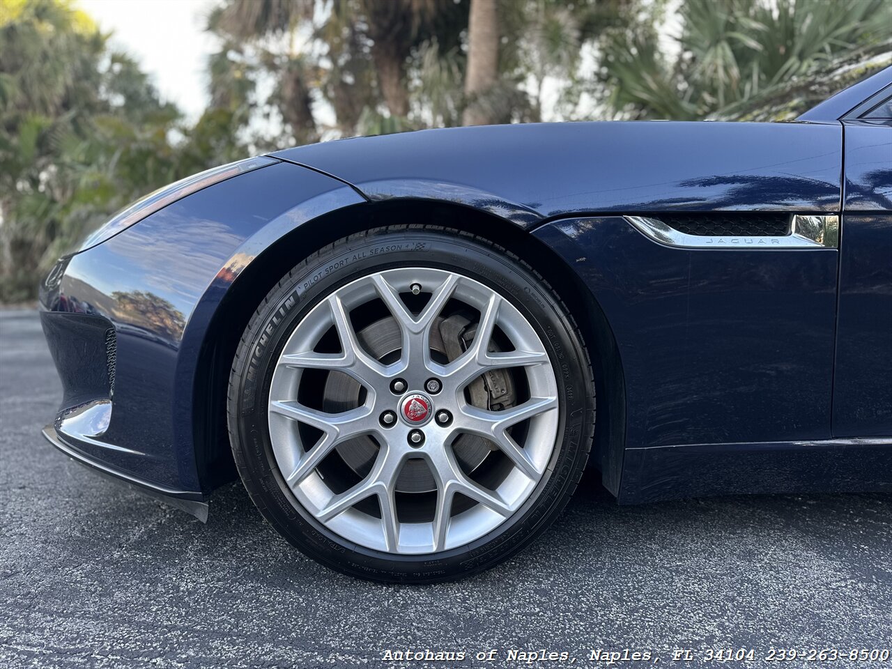 2018 Jaguar F-TYPE 340HP   - Photo 10 - Naples, FL 34104