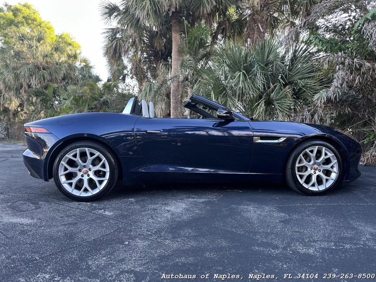 2018 Jaguar F-TYPE 340HP   - Photo 17 - Naples, FL 34104