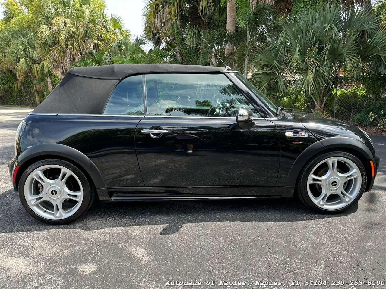 2005 MINI Cooper S JCW Convertible   - Photo 18 - Naples, FL 34104