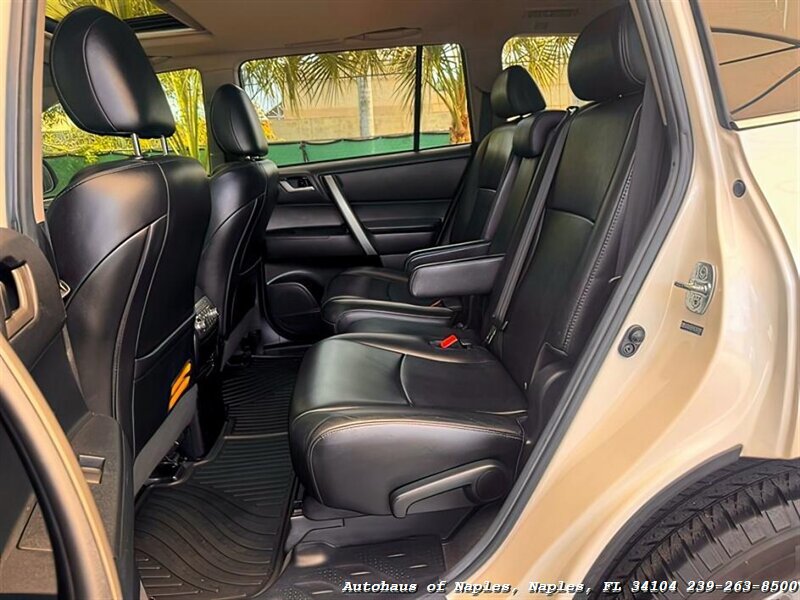 2012 Toyota Highlander   - Photo 34 - Naples, FL 34104