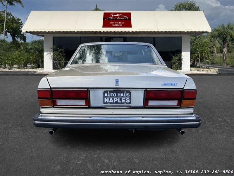 1981 Rolls-Royce Silver Spur   - Photo 17 - Naples, FL 34104