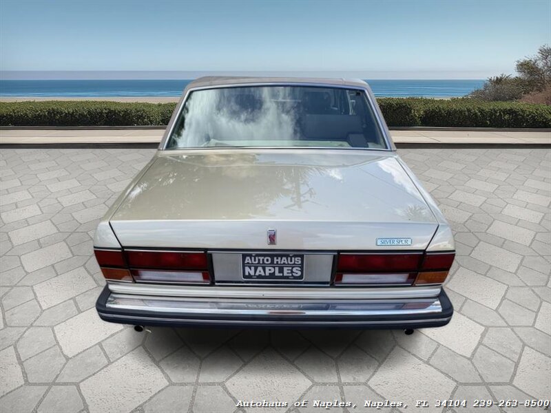 1981 Rolls-Royce Silver Spur   - Photo 21 - Naples, FL 34104