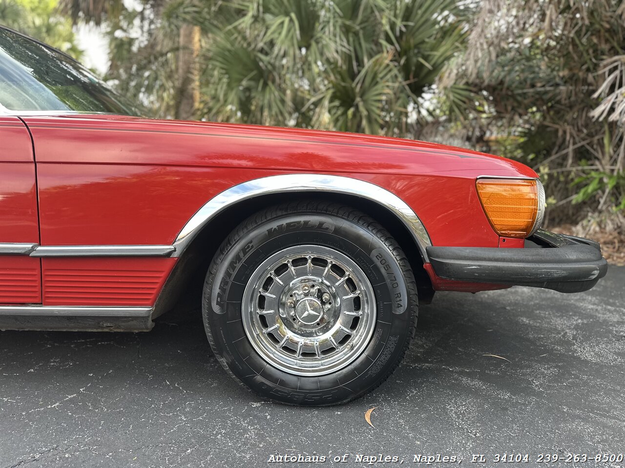 1976 Mercedes Benz 450 SL   - Photo 23 - Naples, FL 34104