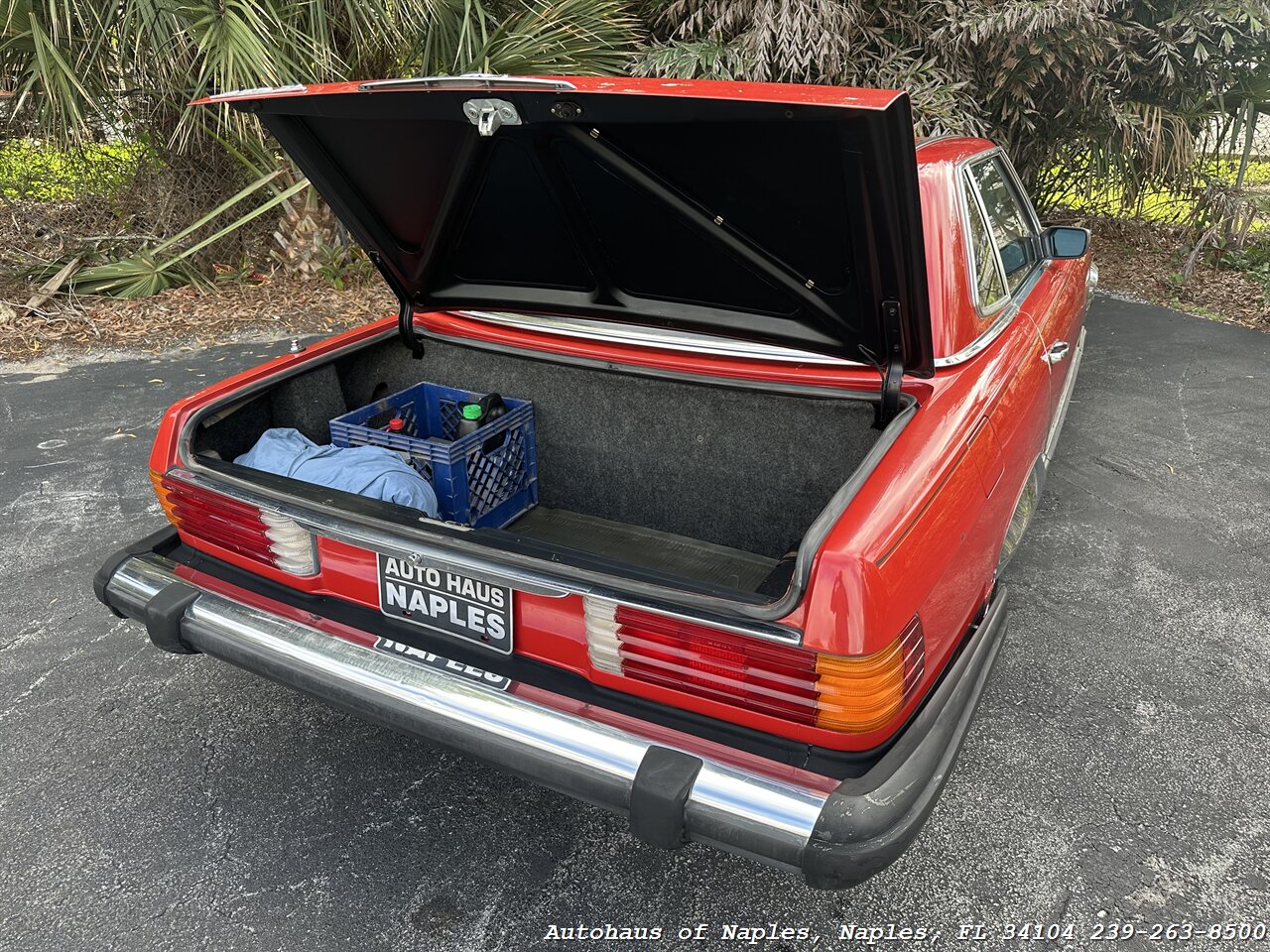 1976 Mercedes Benz 450 SL   - Photo 27 - Naples, FL 34104