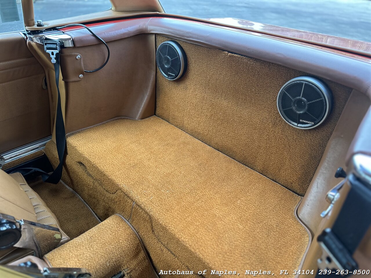 1976 Mercedes Benz 450 SL   - Photo 34 - Naples, FL 34104