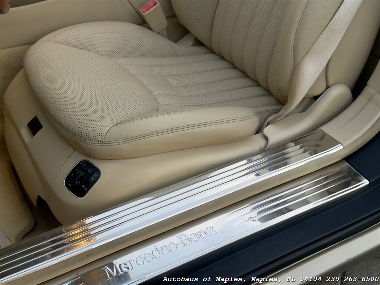 2009 Mercedes-Benz SL 550 - Photo 27 - Naples, FL 34104