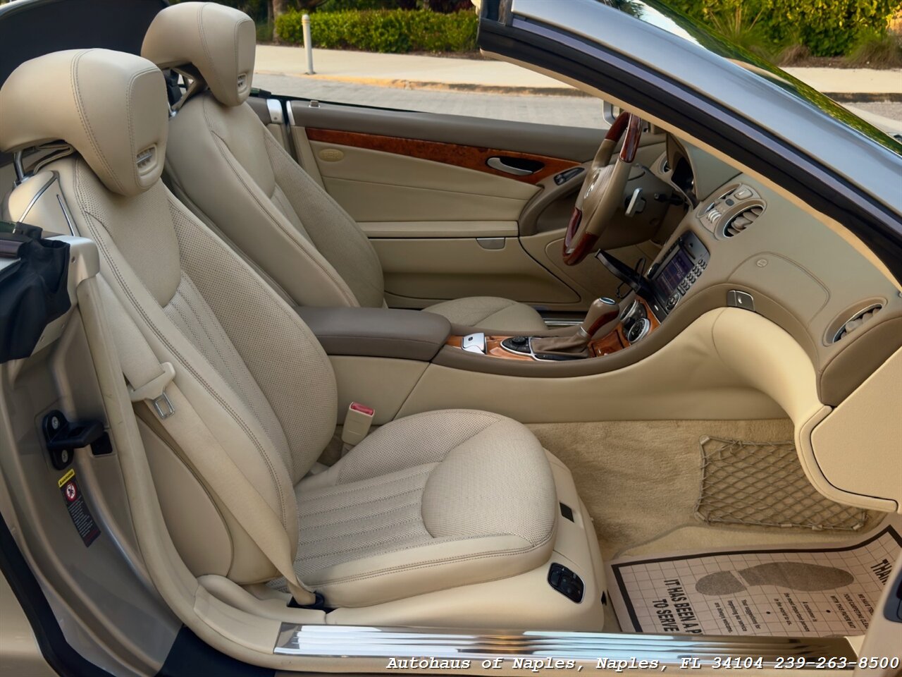 2009 Mercedes-Benz SL 550 - Photo 24 - Naples, FL 34104