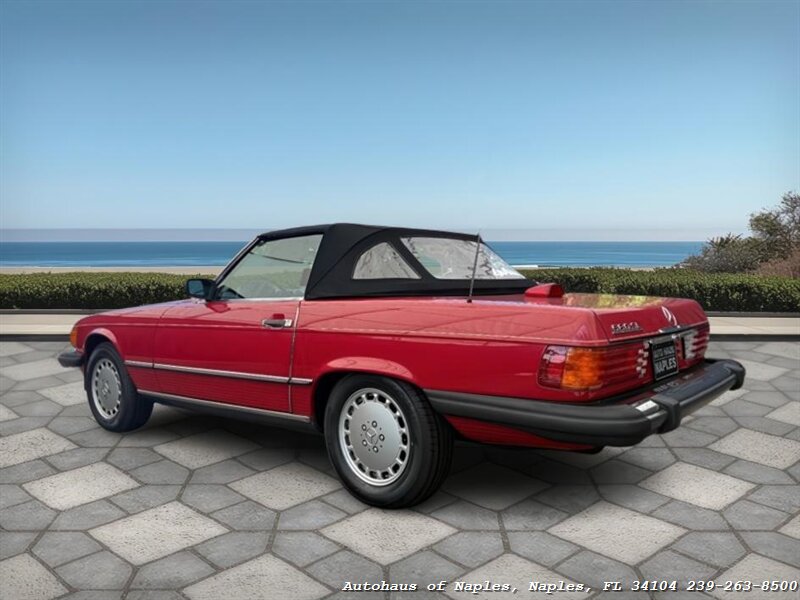 1986 Mercedes-Benz 560-Class 560 SL   - Photo 6 - Naples, FL 34104