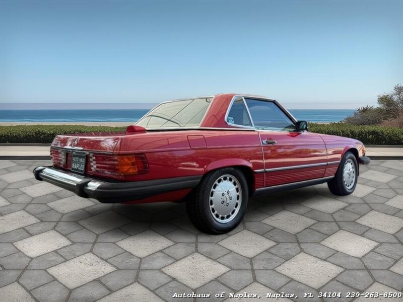 1986 Mercedes-Benz 560-Class 560 SL   - Photo 19 - Naples, FL 34104