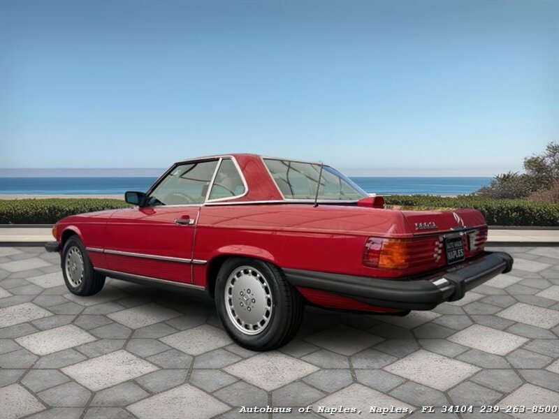 1986 Mercedes-Benz 560-Class 560 SL   - Photo 21 - Naples, FL 34104