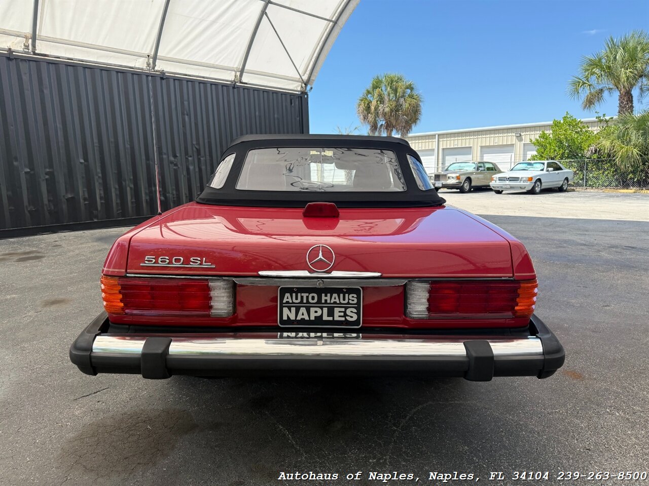 1986 Mercedes-Benz 560-Class 560 SL   - Photo 7 - Naples, FL 34104