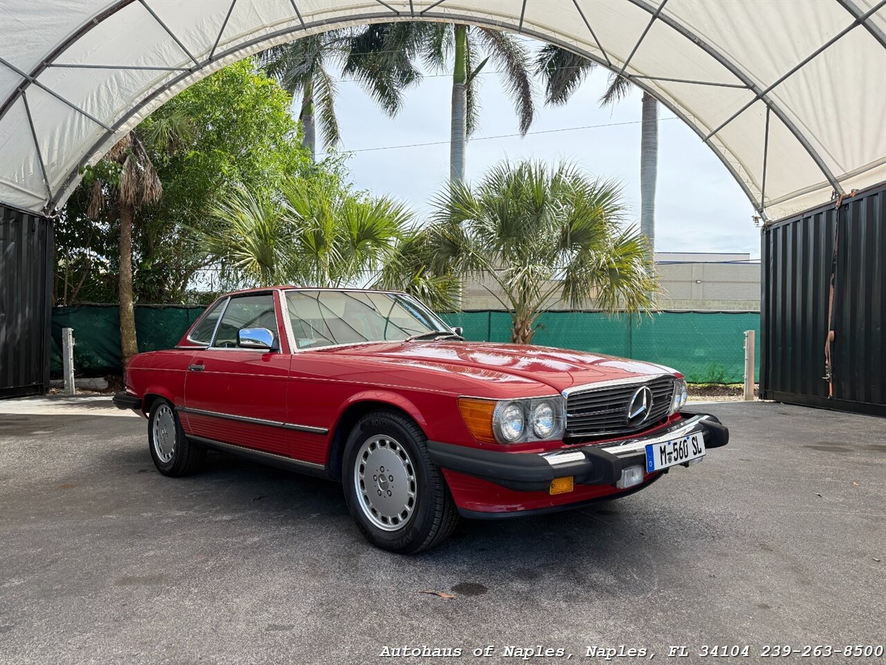 1986 Mercedes-Benz 560-Class 560 SL   - Photo 17 - Naples, FL 34104