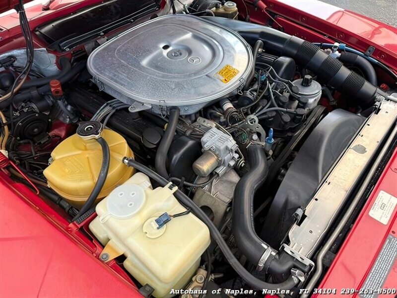1986 Mercedes-Benz 560-Class 560 SL   - Photo 15 - Naples, FL 34104