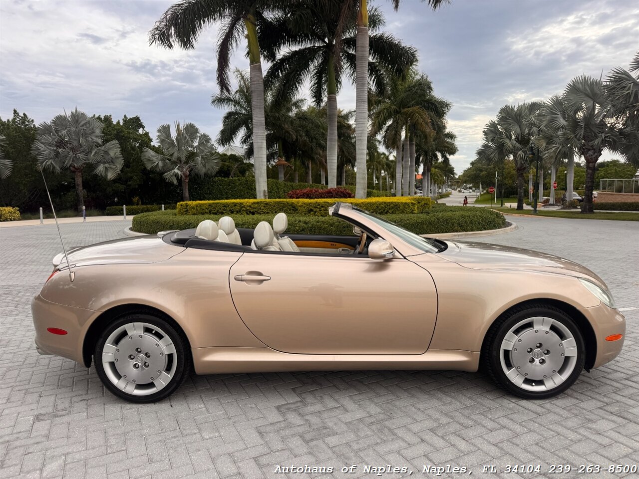 2002 Lexus SC 430 - Photo 2 - Naples, FL 34104