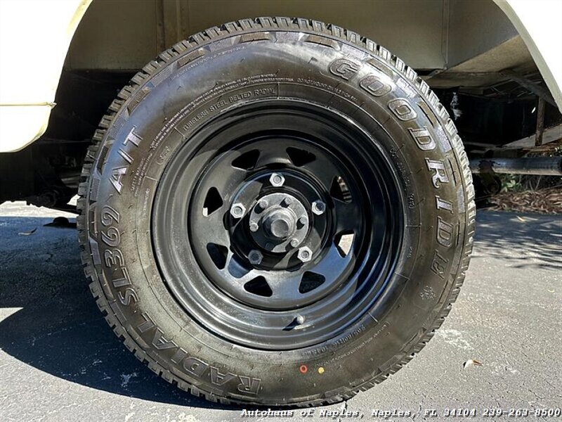 1987 Land Rover Defender 90 - Photo 9 - Naples, FL 34104