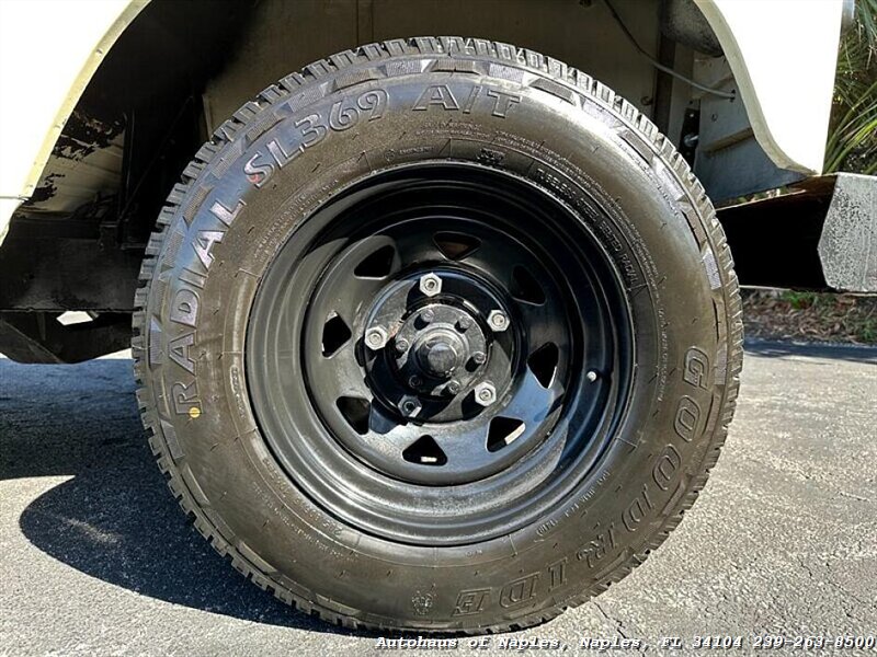 1987 Land Rover Defender 90 - Photo 17 - Naples, FL 34104