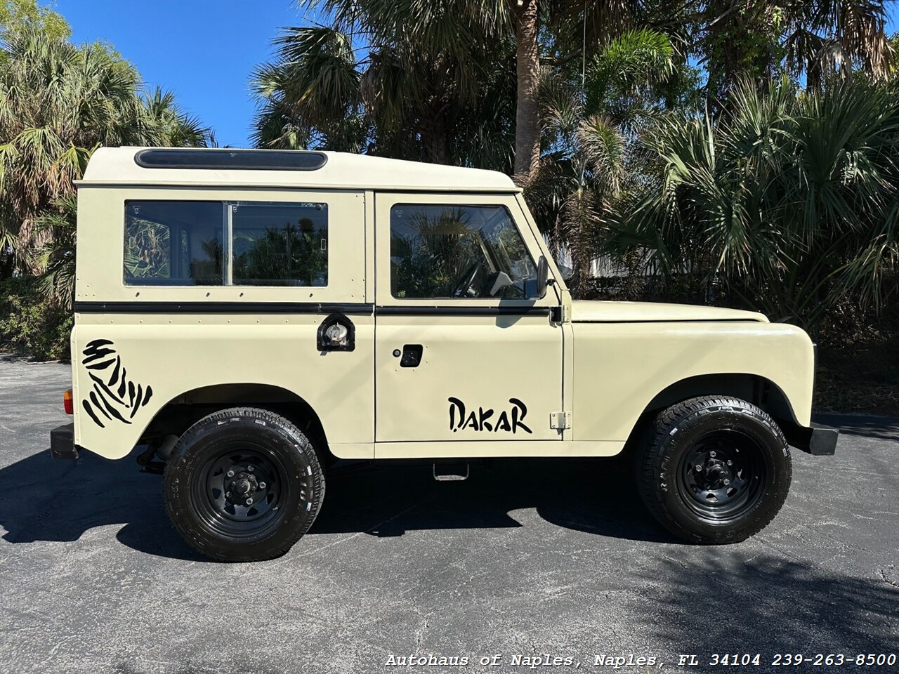 1987 Land Rover Defender 90   - Photo 13 - Naples, FL 34104