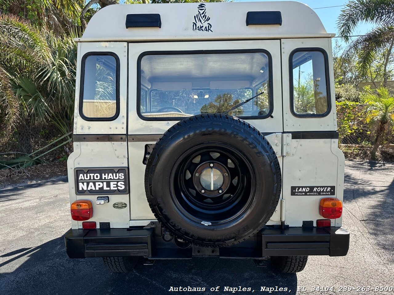 1987 Land Rover Defender 90   - Photo 11 - Naples, FL 34104