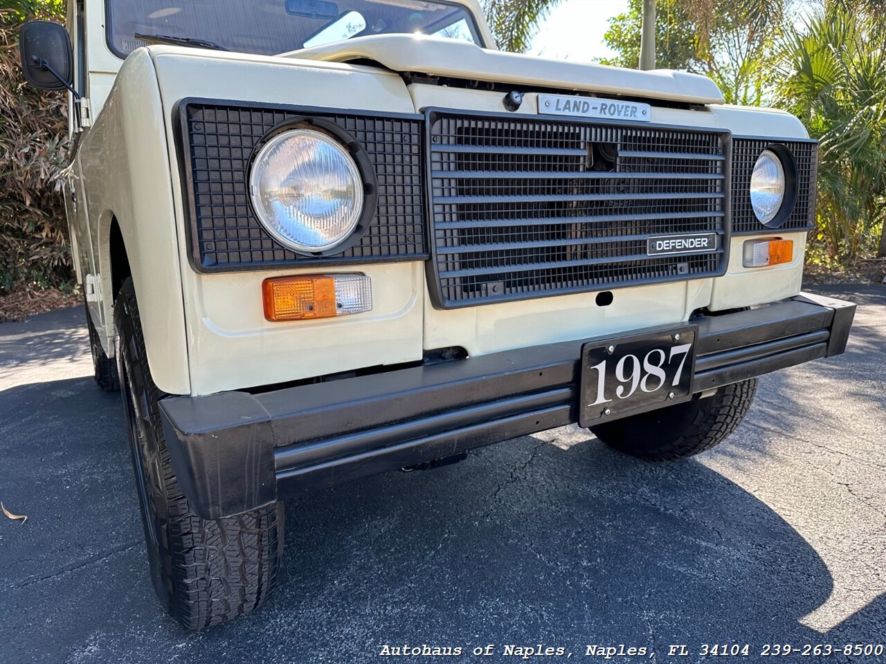 1987 Land Rover Defender 90   - Photo 6 - Naples, FL 34104