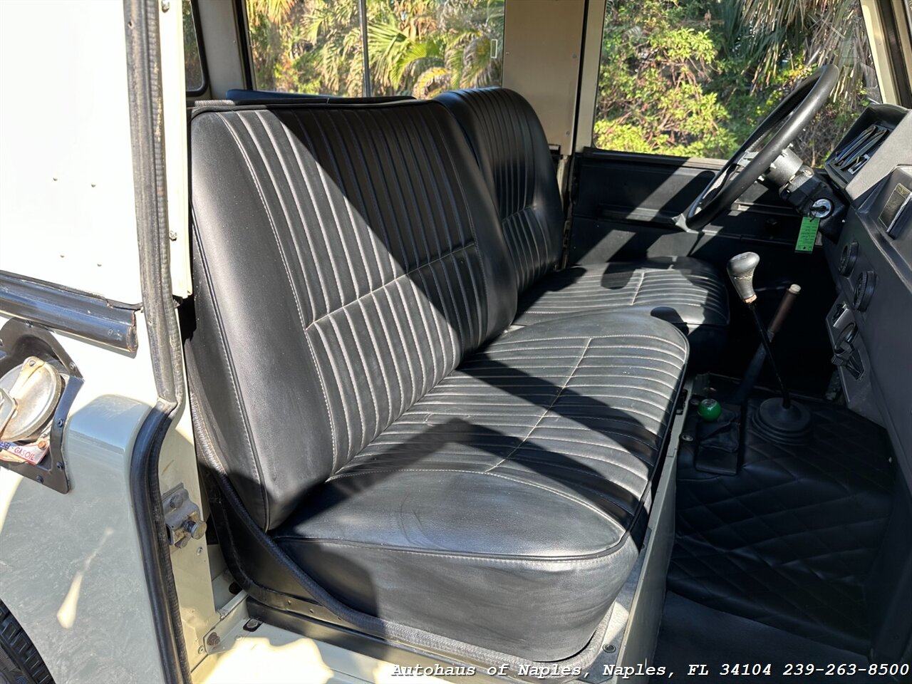 1987 Land Rover Defender 90   - Photo 30 - Naples, FL 34104