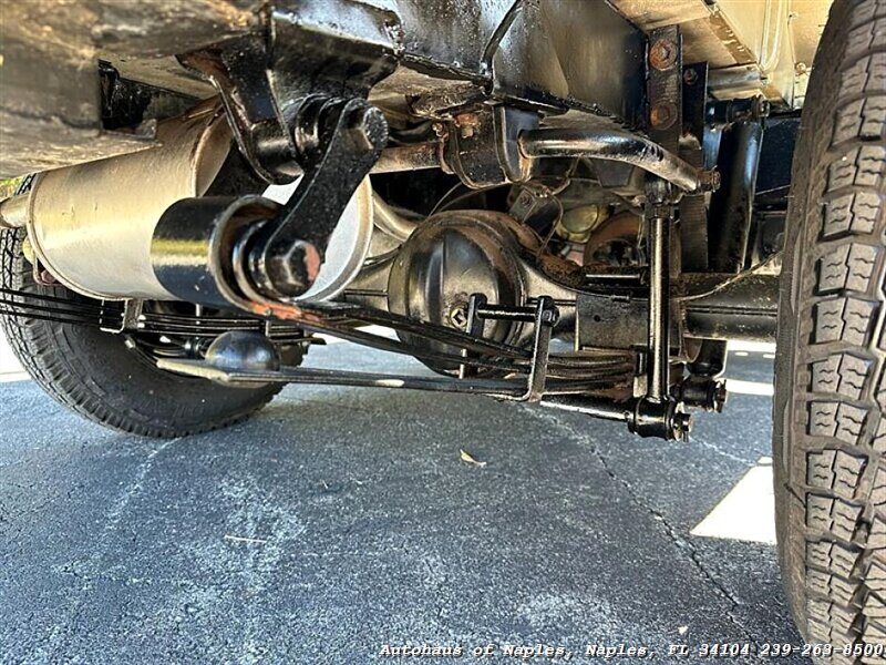 1987 Land Rover Defender 90 - Photo 36 - Naples, FL 34104