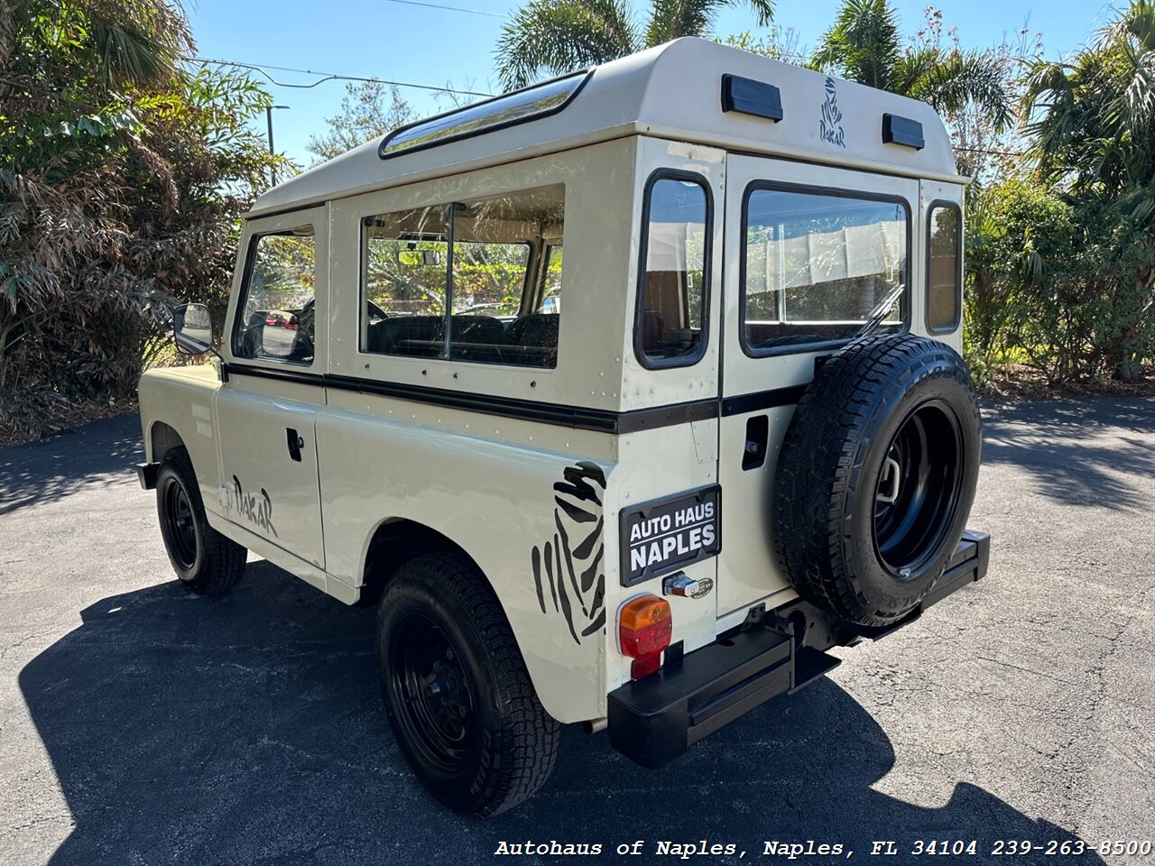 1987 Land Rover Defender 90   - Photo 10 - Naples, FL 34104