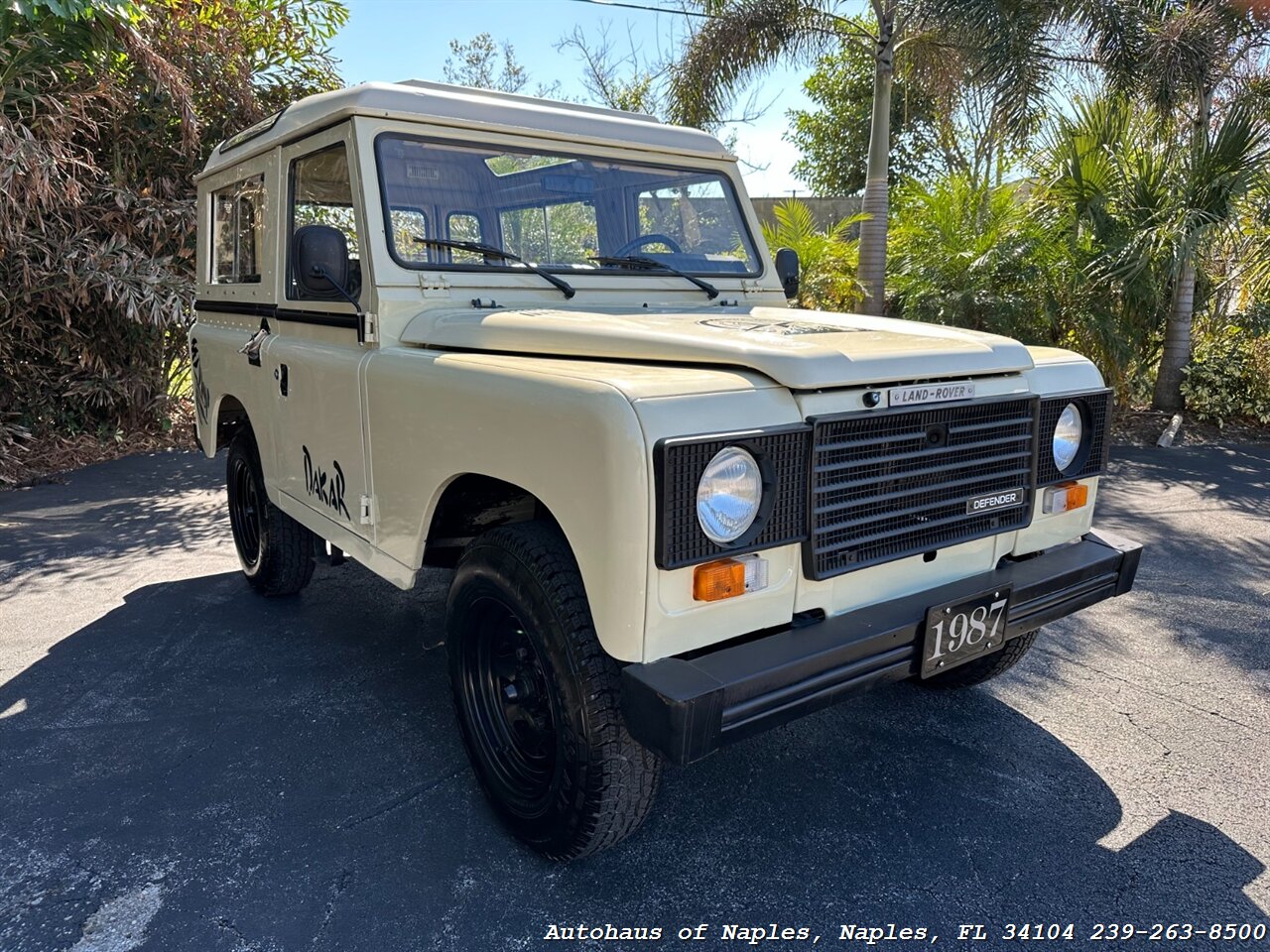 1987 Land Rover Defender 90   - Photo 1 - Naples, FL 34104