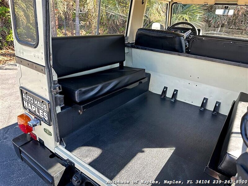 1987 Land Rover Defender 90 - Photo 26 - Naples, FL 34104